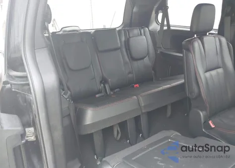 2019 Dodge Grand Caravan Gt z USA, uszkodzony, nr VIN 2C4RDGEG7KR648129